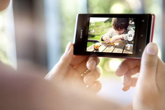 Sony представила два бюджетных устройства, одно из которых с Android 4.1
