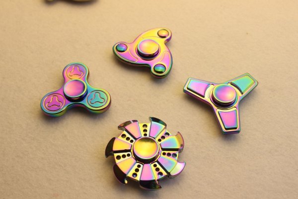 7 недорогих спиннеров на Aliexpress