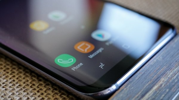 Новые рендеры Samsung Galaxy Note 8 подтверждают безрамочный дизайн