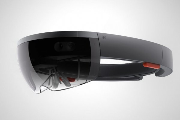 Второе поколение HoloLens станет умнее