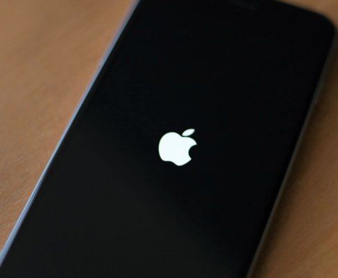 iPhone 8 без кнопки «Домой» сможет пробуждаться нажатием на экран