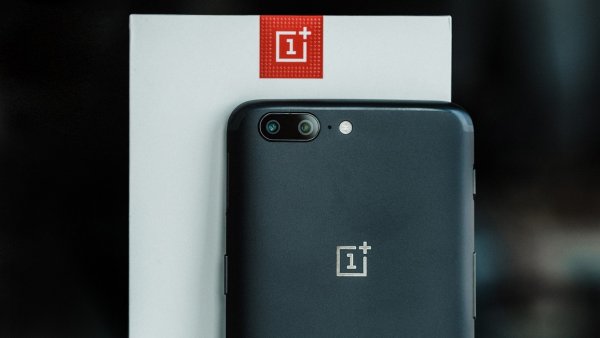 OnePlus 5 появится в России 11 августа