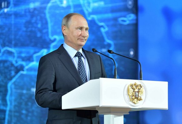 Путин уверен, что за искусственным интеллектом стоит будущее