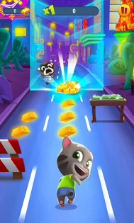 Talking Tom Gold Run 25.2.0.9958. Скриншот 2