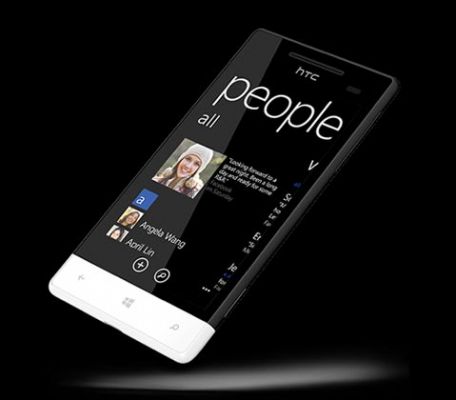 HTC отказывается от своих планов на большой WP-смартфон
