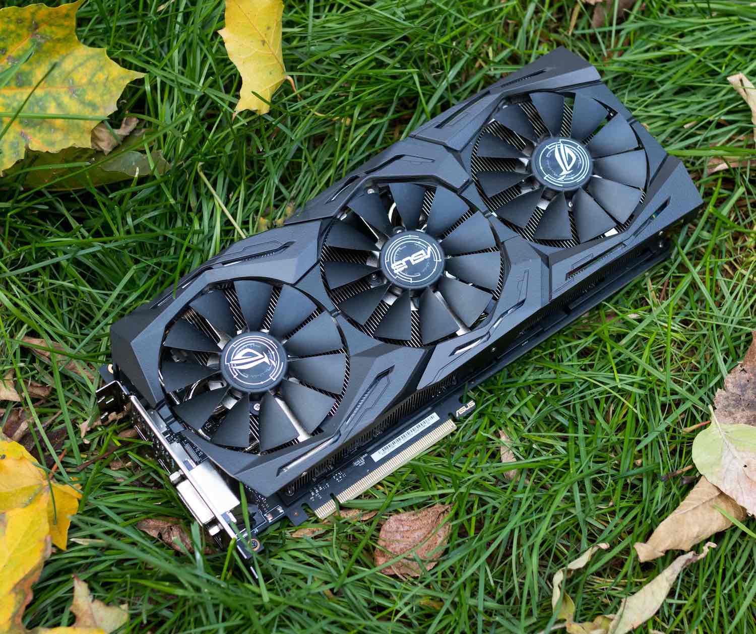 Обзор видеокарты ASUS ROG STRIX GTX 1080Ti 11 Гбайт