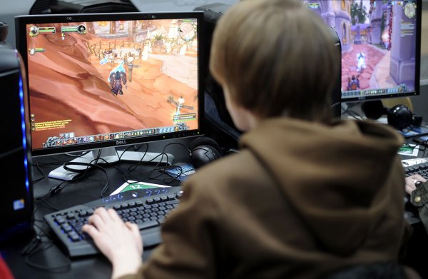 Российские власти хотят контролировать чаты в онлайн-играх
