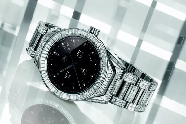 TAG Heuer Connected Full Diamond — умные часы с бриллиантами почти за $200 тыс.