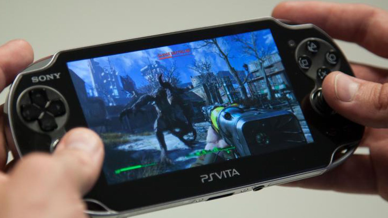 Сколько встроенной памяти в ps vita