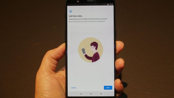 Новая OxygenOS добавила разблокировку по лицу в OnePlus 5