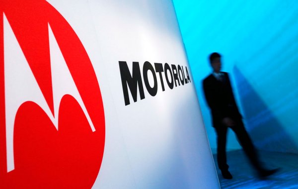 Lenovo снова сокращает Motorola и отказывается от линейки Moto X
