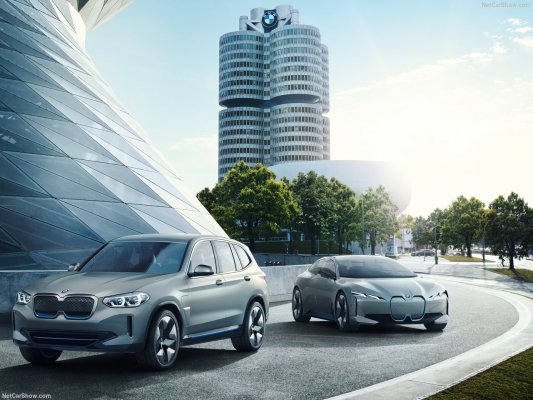 Представлен электрокроссовер BMW iX3 с запасом хода 400 км