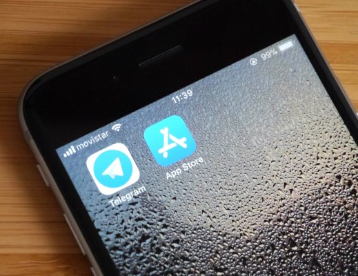 Apple заблокировала обновления Telegram в App Store
