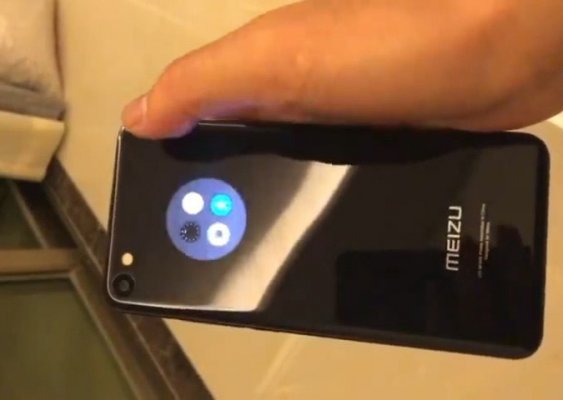 Живые фото: Meizu готовила смартфон с круглым дополнительным экраном