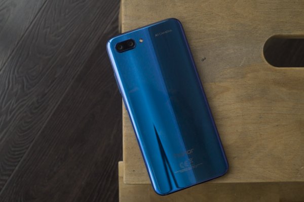 Новый Honor 10 GT имеет 8 ГБ оперативной памяти