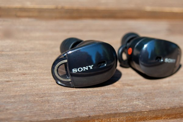 Обзор наушников Sony WF-1000X — без проводов и шума