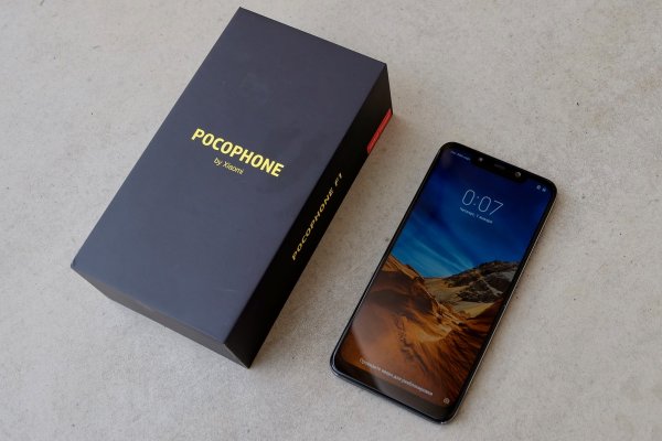 Pocophone F1 порадует хорошей автономностью