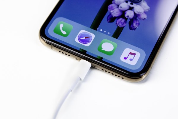 Chargegate: некоторые iPhone XS и XS Max не заряжаются через Lightning