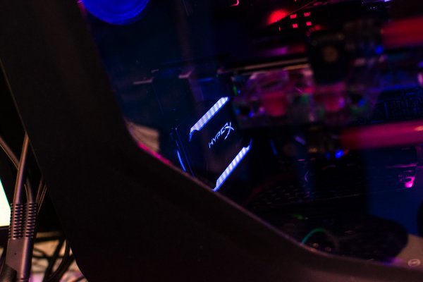 Блеск и скорость: моддинг с SSD HyperX Fury RGB