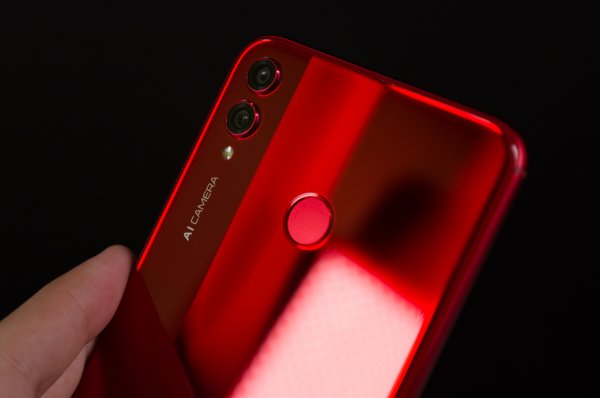 Обзор Honor 8X — что скрывается за гламурной внешностью?
