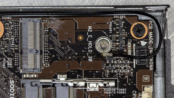 Повесь на монитор: ASUS Mini PC PB60 — PB60 в деталях. 24