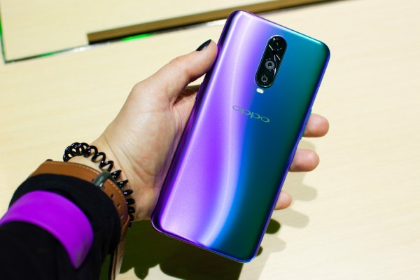 Новые камерофоны OPPO представлены в Москве
