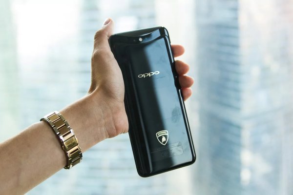 Новые камерофоны OPPO представлены в Москве