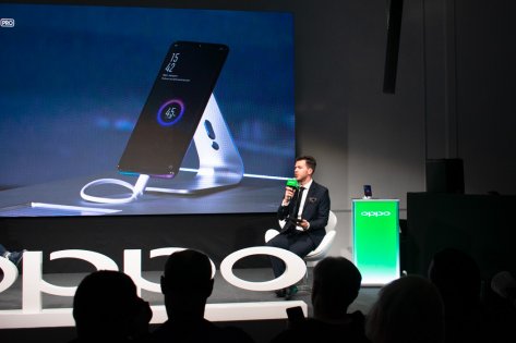 Новые камерофоны OPPO представлены в Москве