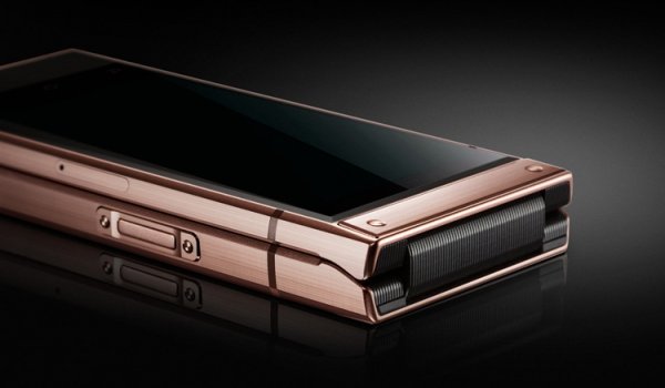 Представлен Samsung W2019: премиальный смартфон-раскладушка с двойной камерой и Bixby
