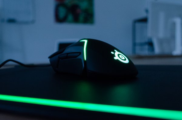 Rival 600 и QcK Prism — обзор геймерского комплекта от SteelSeries