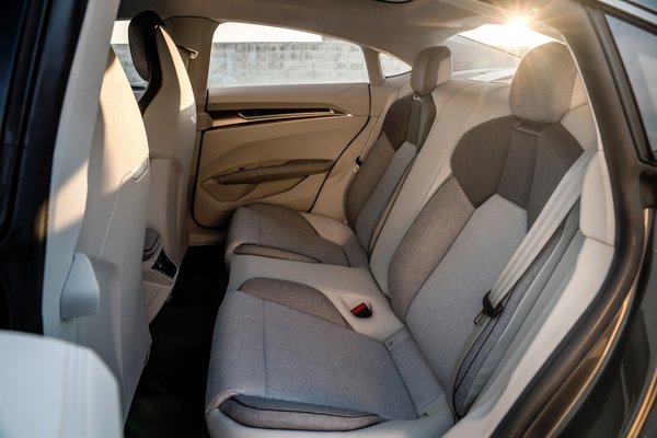Audi показала конкурента Tesla Model S