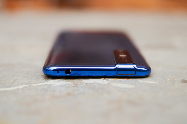 Обзор Vivo V15 Pro: цвет инноваций