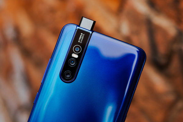 Обзор Vivo V15 Pro: цвет инноваций