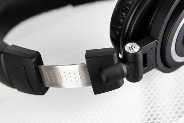 Легендарный звук без проводов: Audio-Technica ATH-M50xBT