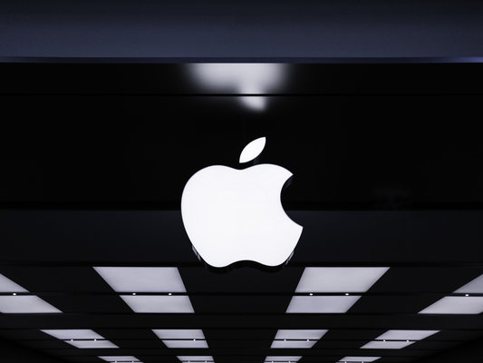 Qualcomm через суд запрещает iPhone по всему миру. Почему так происходит