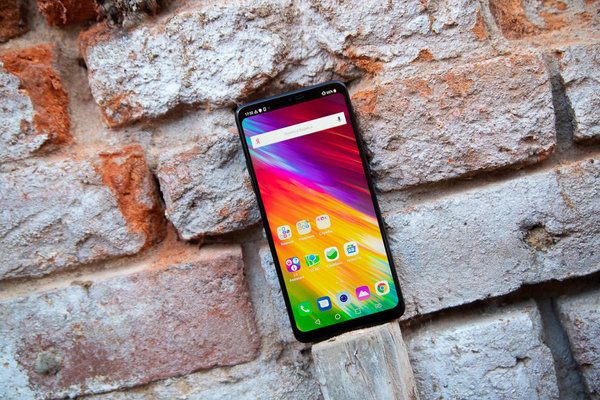 Защищенный середняк: обзор LG G7 Fit