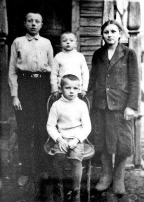Небо не прощает ошибок. История жизни Юрия Алексеевича Гагарина