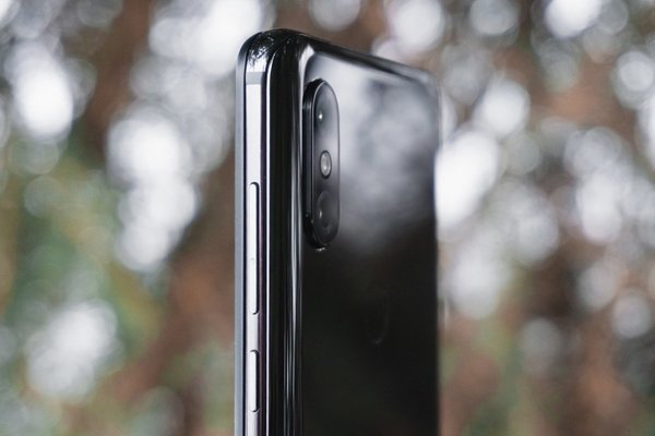 Обзор Xiaomi Mi MIX 3: ни в какие рамки