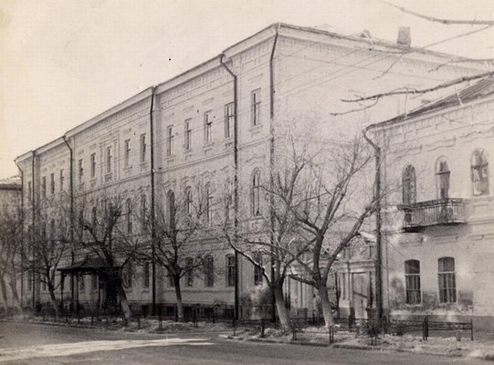Небо не прощает ошибок. История жизни Юрия Алексеевича Гагарина