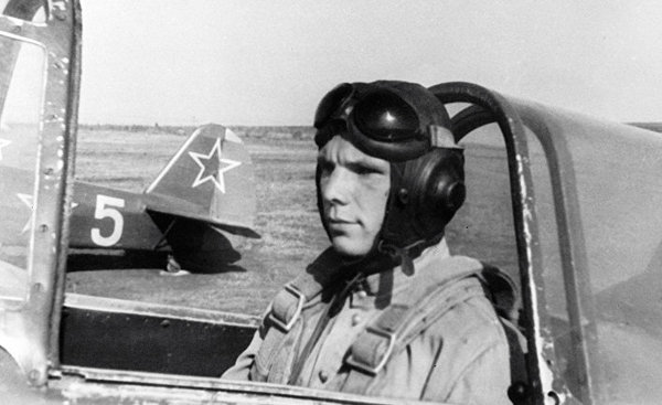 Небо не прощает ошибок. История жизни Юрия Алексеевича Гагарина