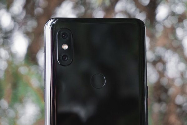 Обзор Xiaomi Mi MIX 3: ни в какие рамки
