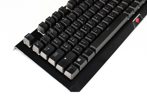 Обзор игровой клавиатуры Trust GXT 890 Cada RGB