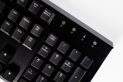 Обзор игровой клавиатуры Trust GXT 890 Cada RGB