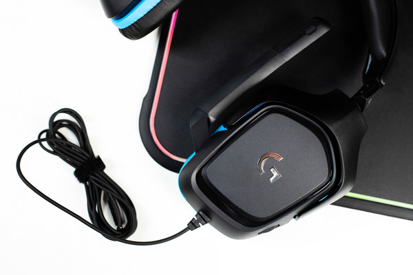 Обзор Logitech G432 и Logitech G935: Вам с проводом или без?
