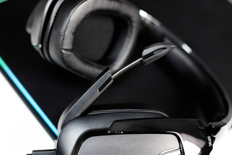 Обзор Logitech G432 и Logitech G935: Вам с проводом или без?