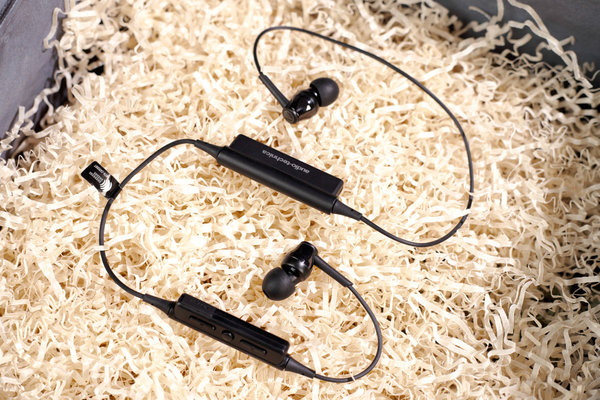Обзор семейства внутриканальных наушников Audio-Technica