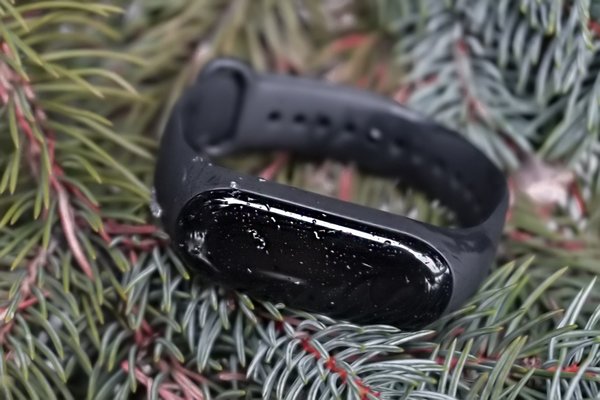 Mi Band 3 с iPhone: замена Apple Watch?