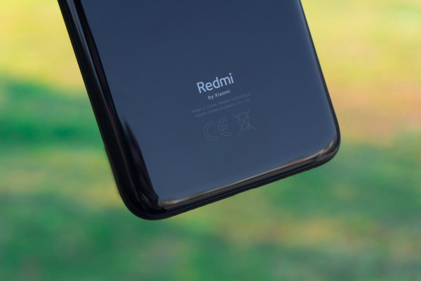 Обзор Redmi 7: ломая традиции
