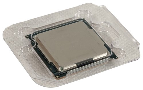 Новый флагман Intel Core i9-9900K и его младший брат Core i7-9700K