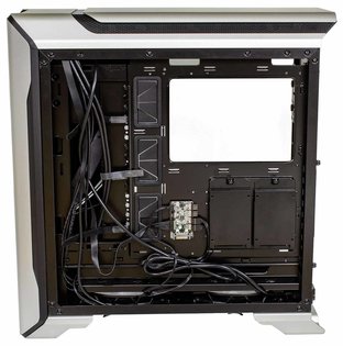 Вертикальный продув: Cooler Master MasterCase SL600M